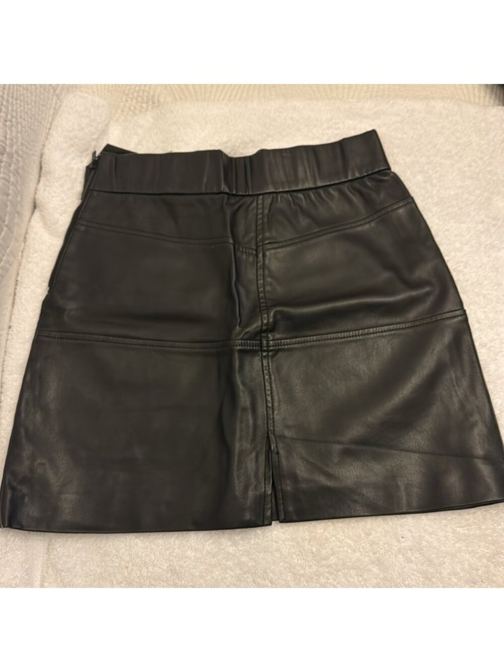 Mini Skirt XS - Picture 2 of 2